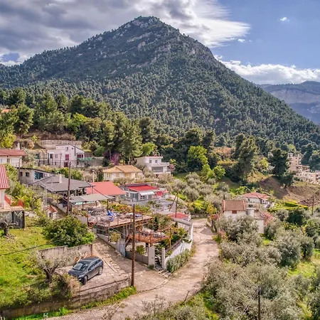 شقة Magical View 2 Asproneri, كامينا فورلا